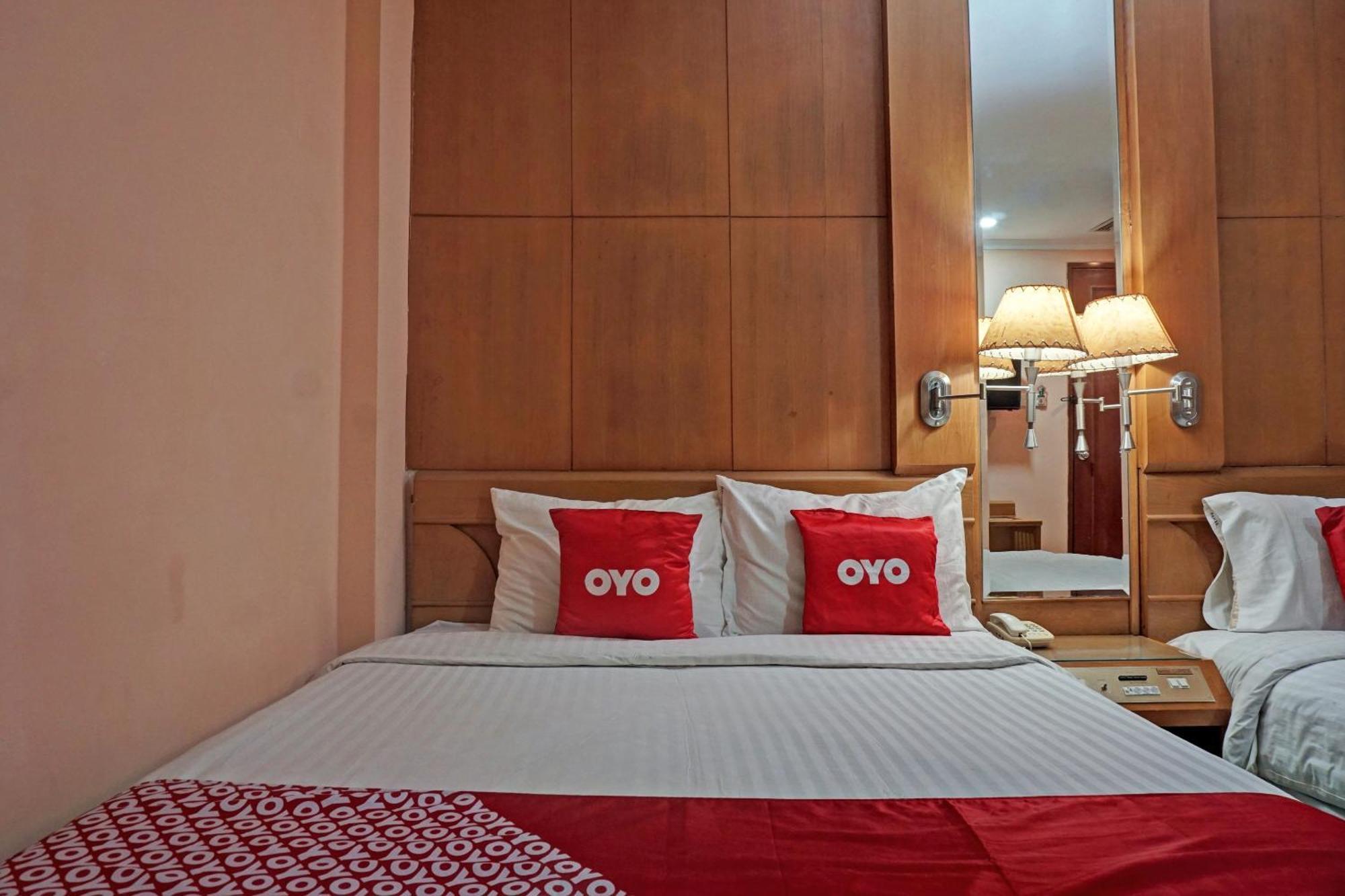 Hotel Oyo 671 Capitol 2*