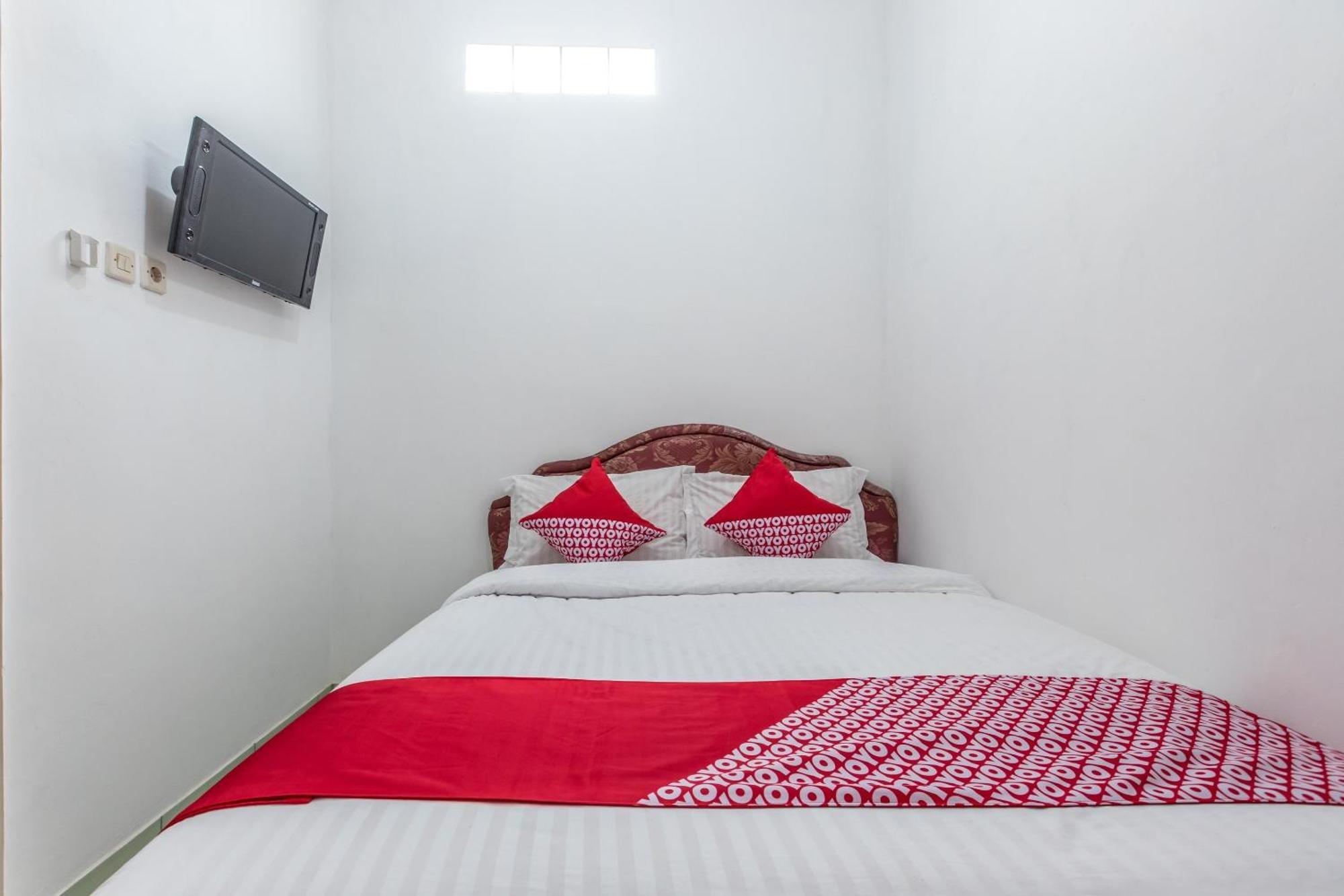 Oyo 1082 Kost Arie 1 Hotel Jakarta
