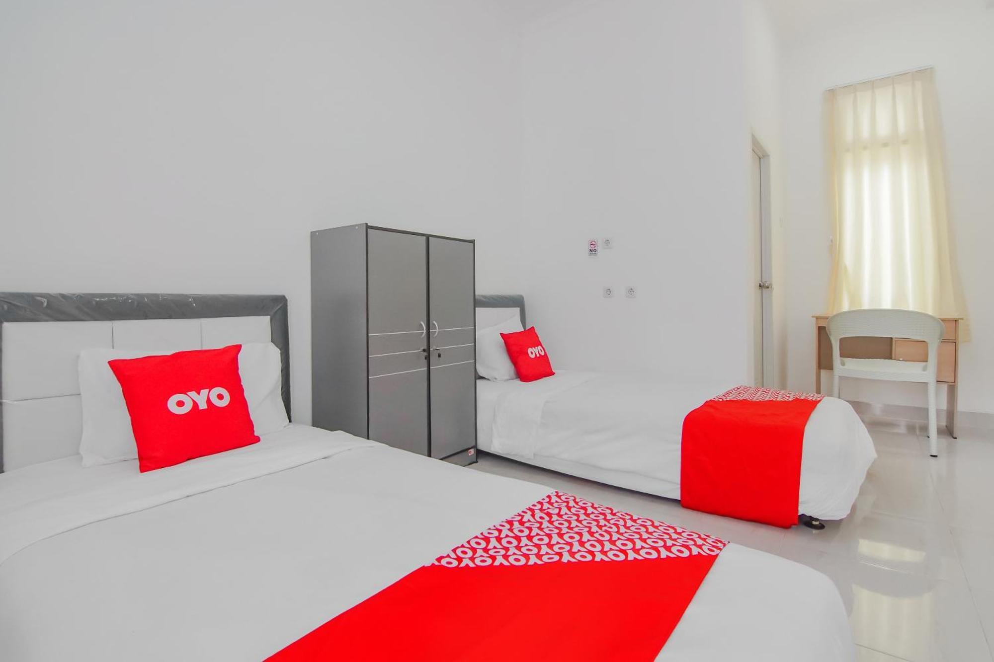 Super Oyo Capital O 90342 Kemang Garden 3* Jacarta
