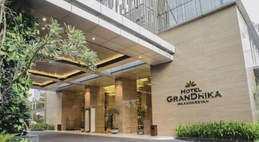 Grandhika Iskandarsyah 4*