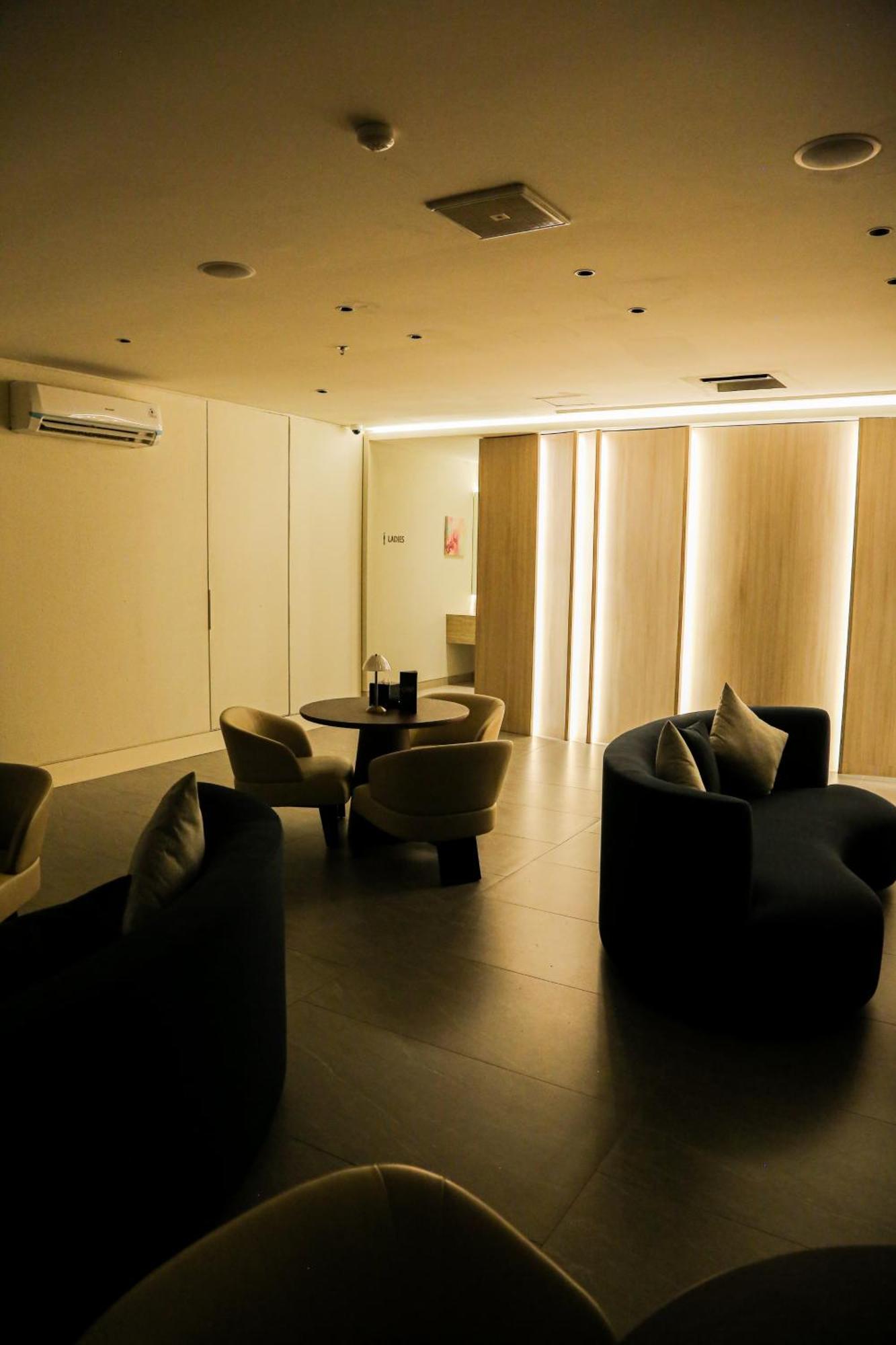Hotel Ow! Boutique Kemayoran