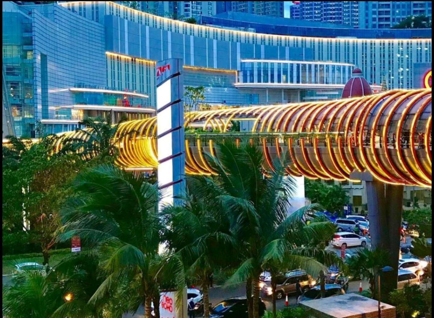 Salute De Madison Park Apartment