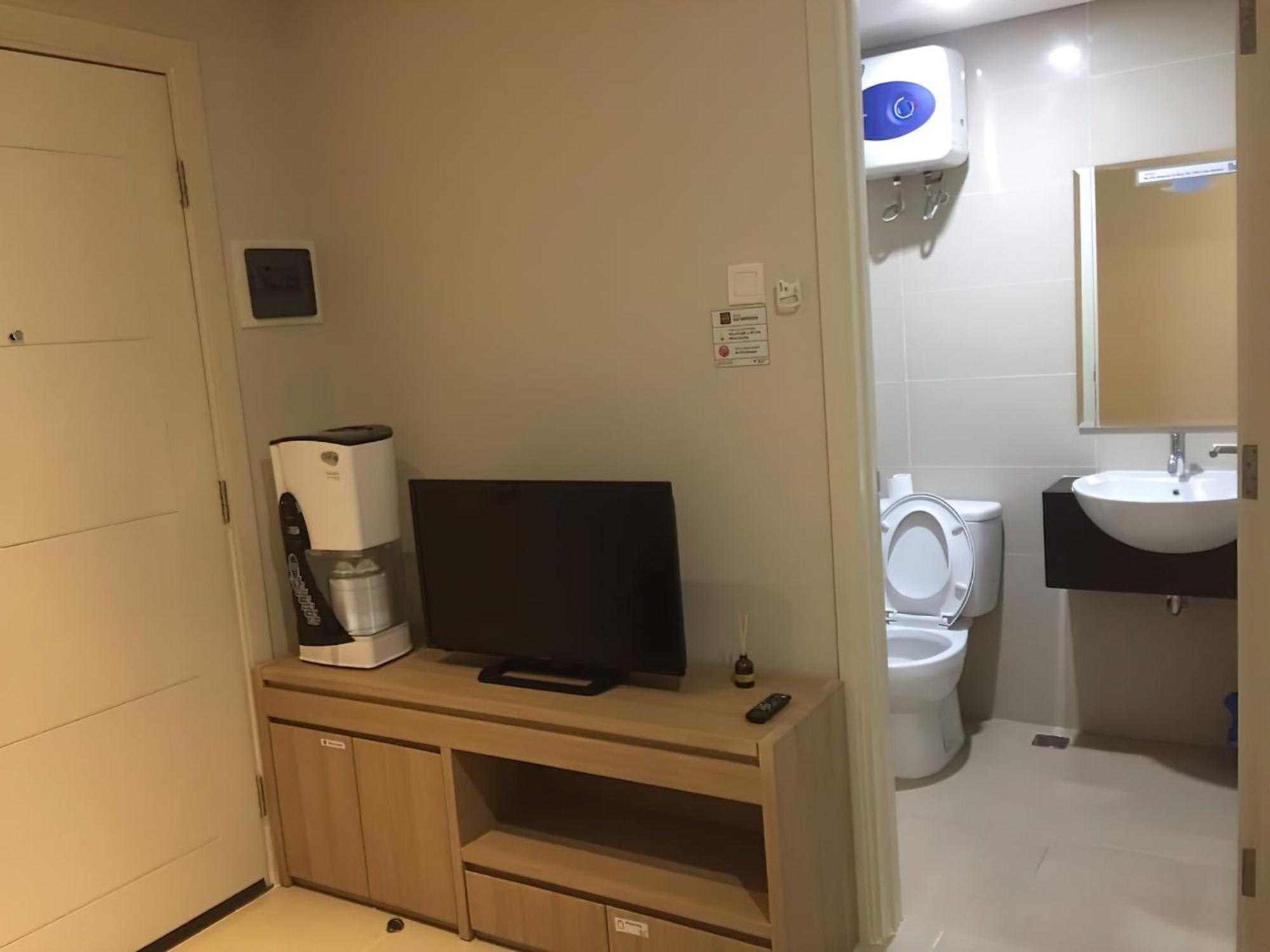 Salute De Madison Park Apartment