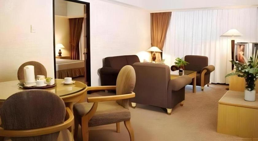 Hotel Oasis Amir 4*