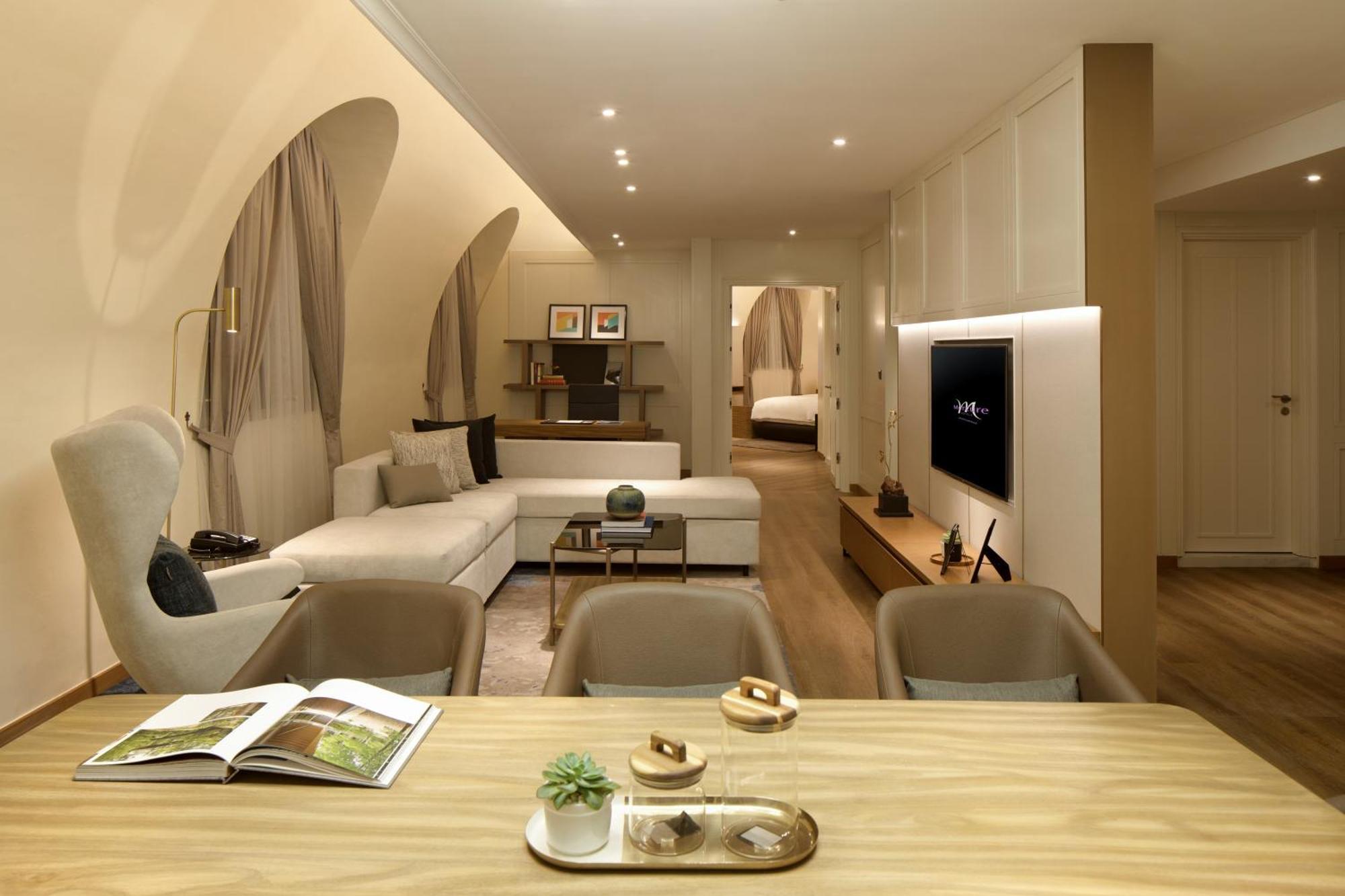 Mercure Batavia 4*