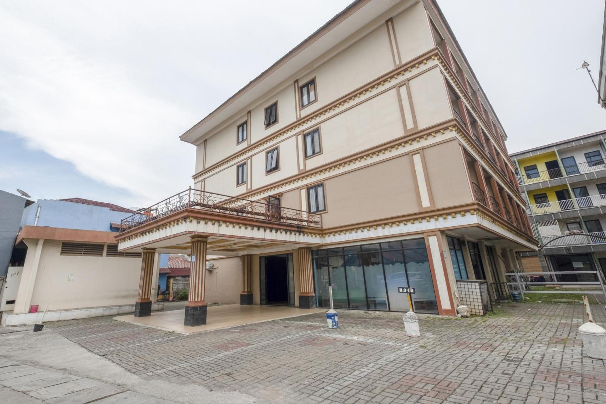 O Cibubur Near Cibubur Junction Formerly Comfort 3* Jakarta