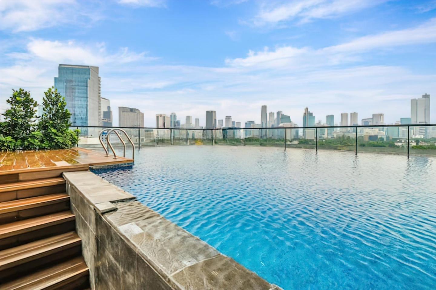 Samara By Emily In Apartment Jakarta