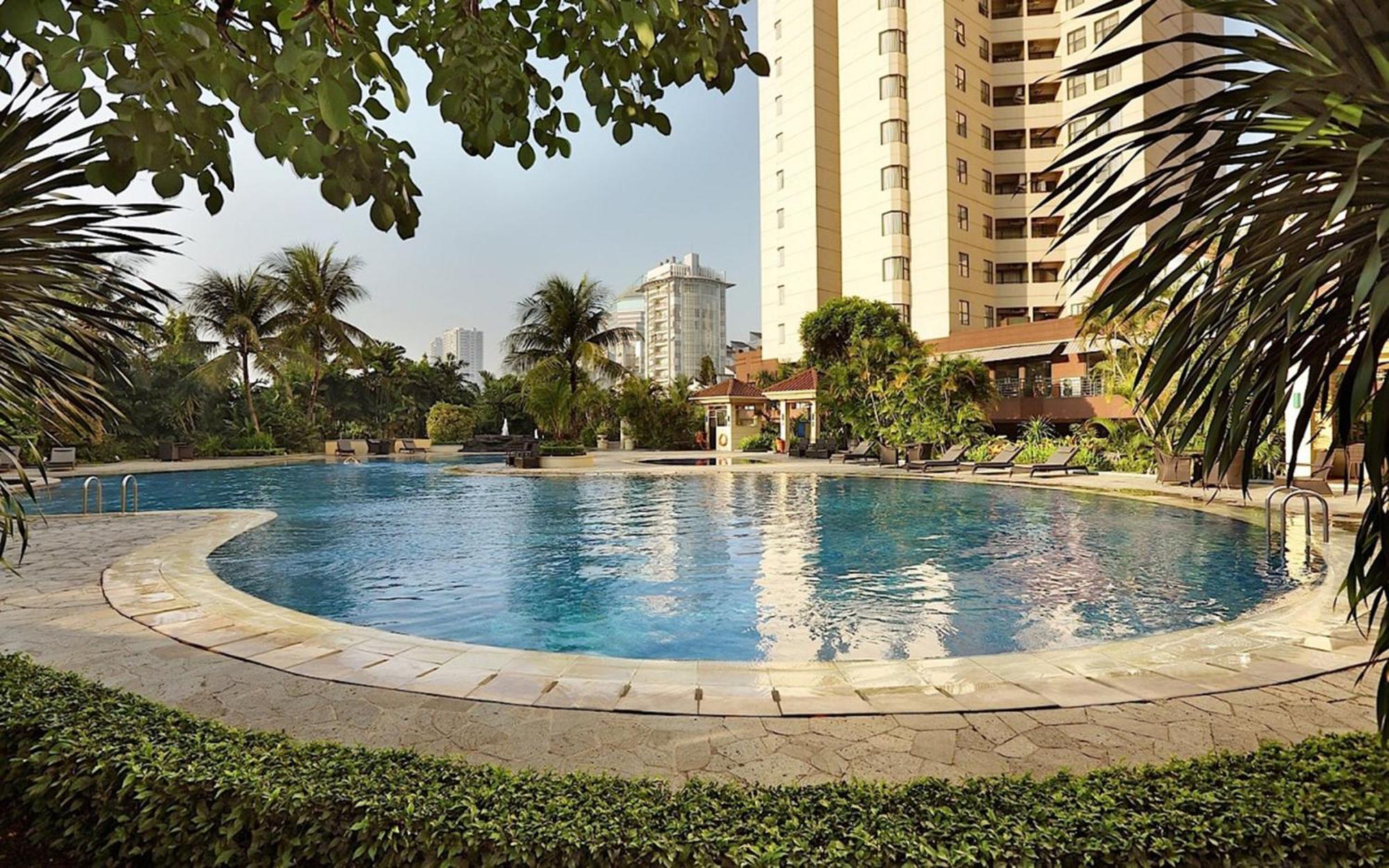 Spacious And Premium 3br With View Sudirman Tower By Travelio *