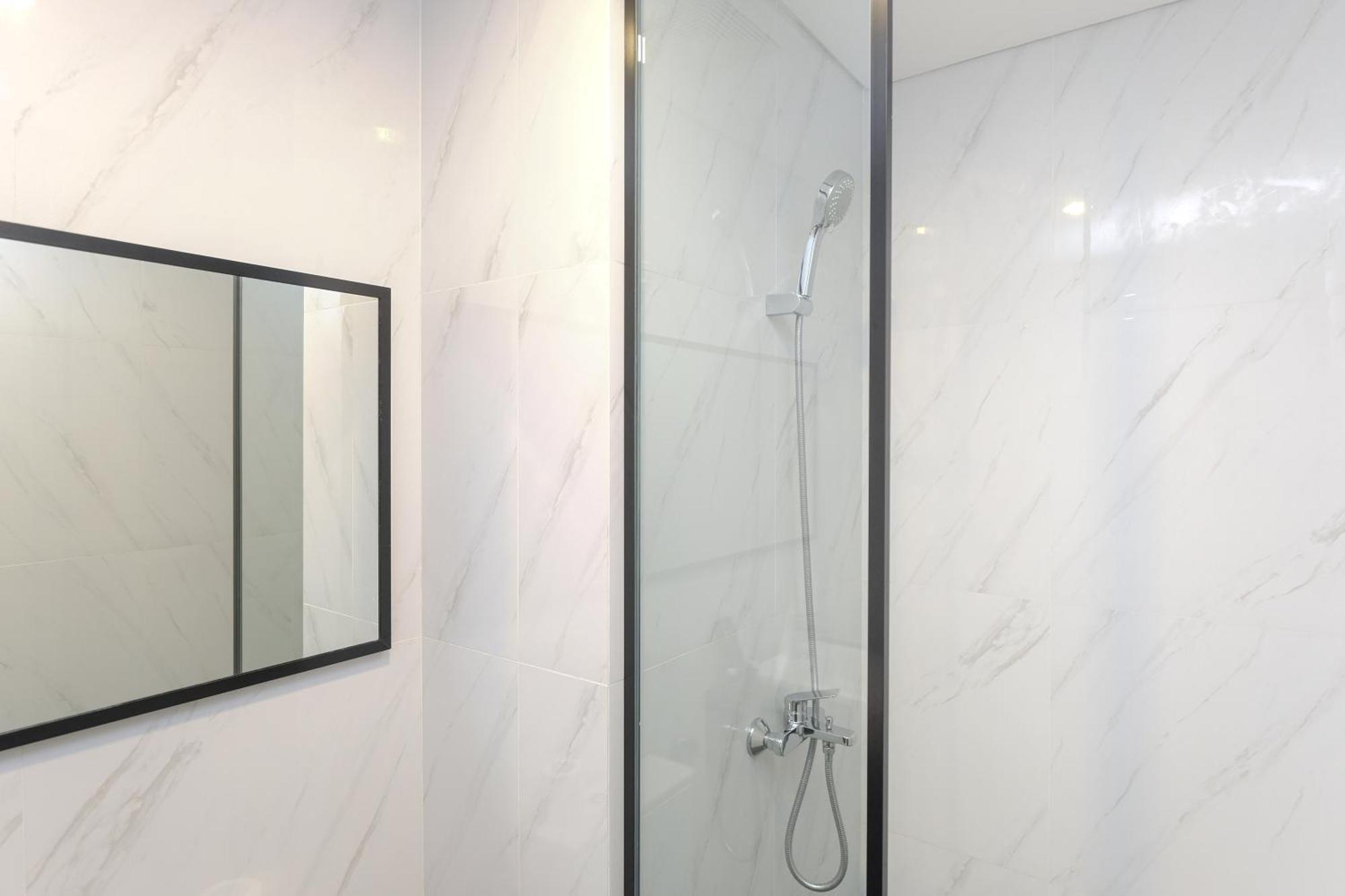 Căn hộ Cozy Living And Tidy 2br Ciputra World 2 By Travelio Jakarta