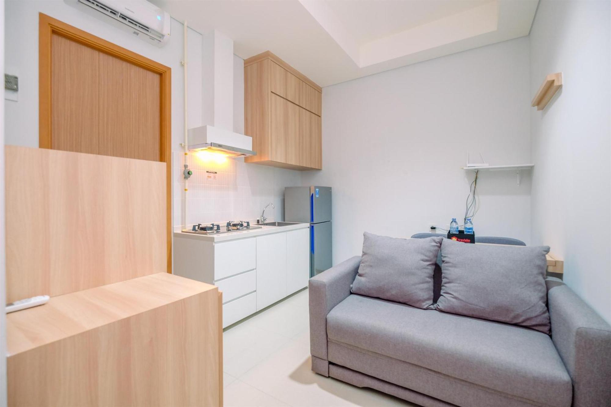 Modern And New 1br Across Lrt Station Samara By Travelio Apartment