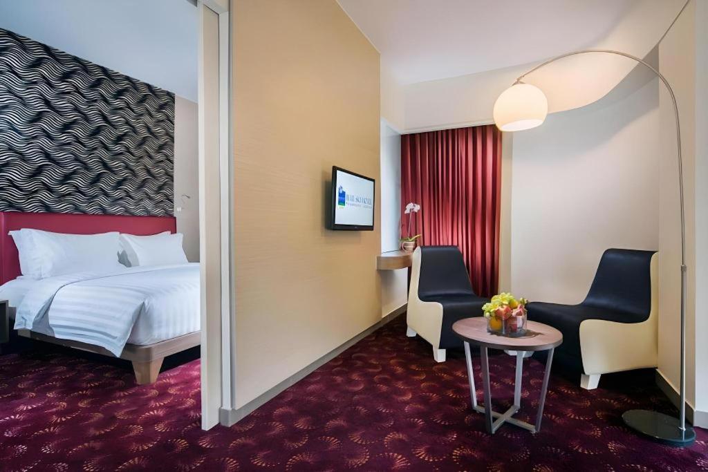 Hotel Blue Sky Petamburan 3*