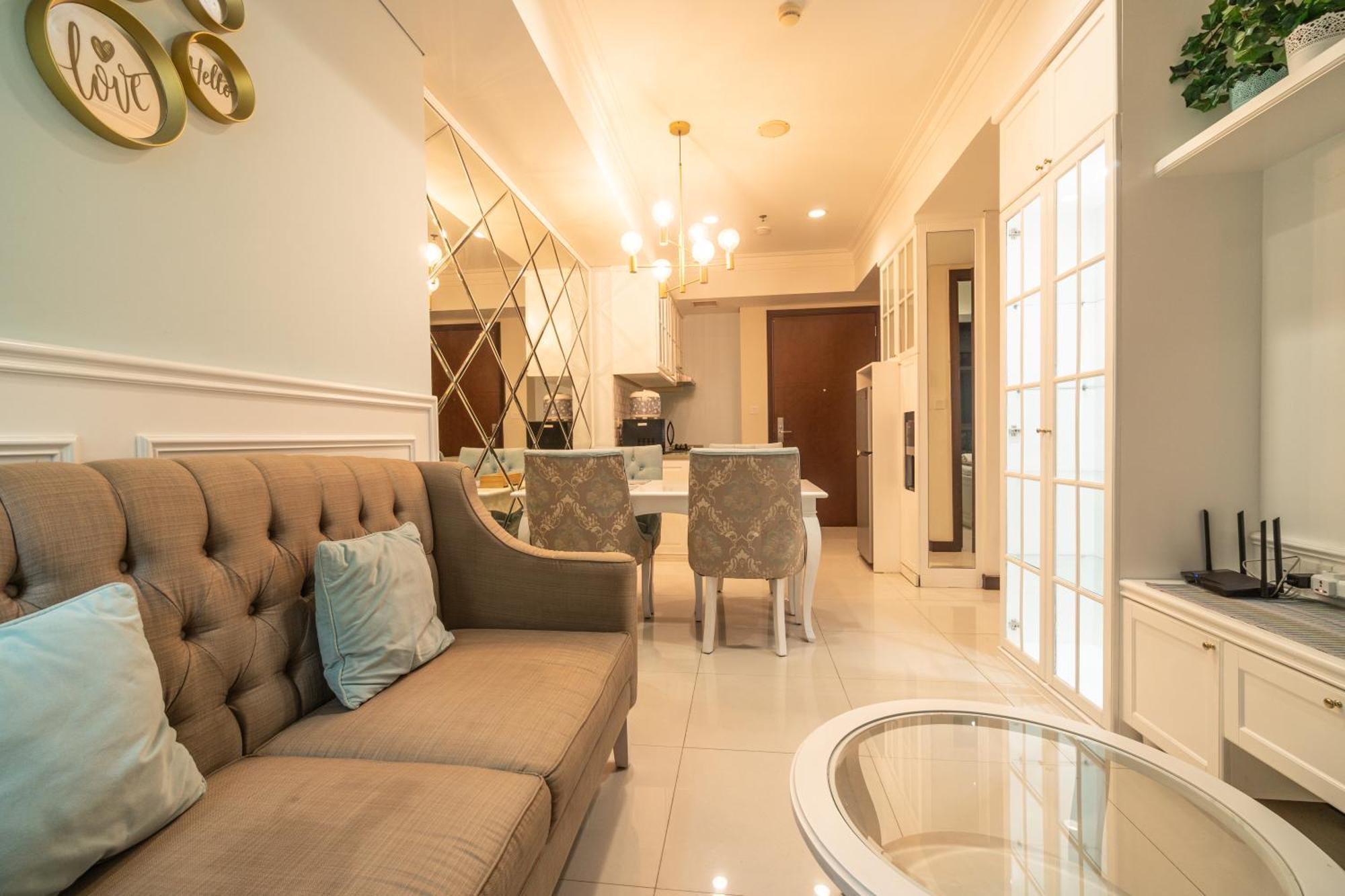 Luxury And Pleasant 2br Chianti Tower Mall Access Jakarta