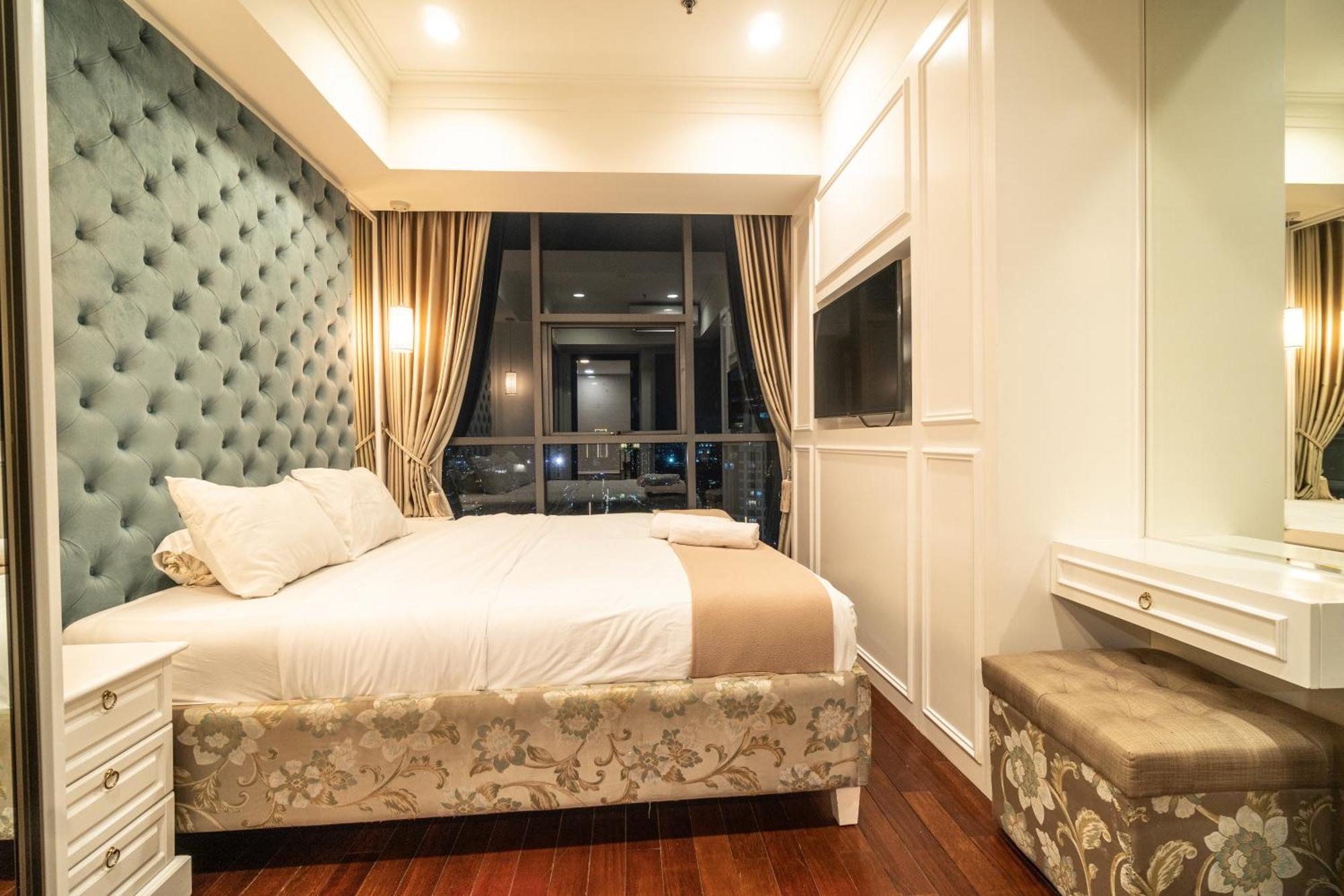 Luxury And Pleasant 2br Chianti Tower Mall Access Apartment