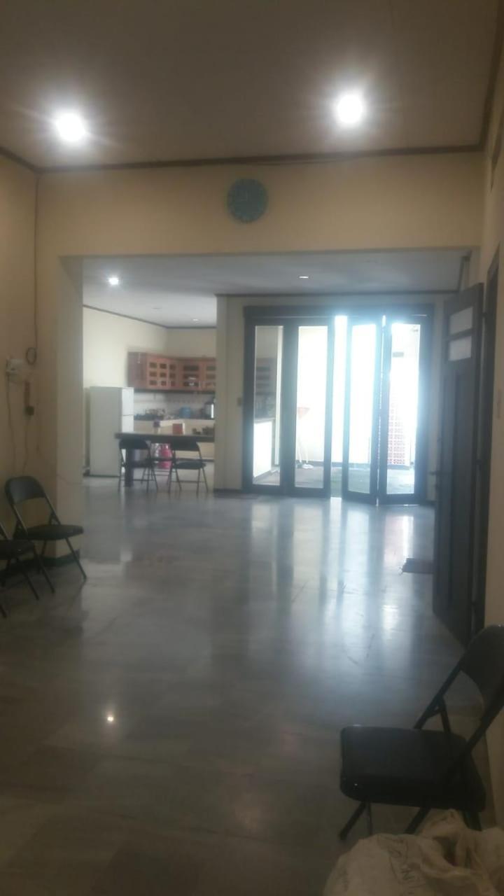 Kos Di Menteng, Pusat