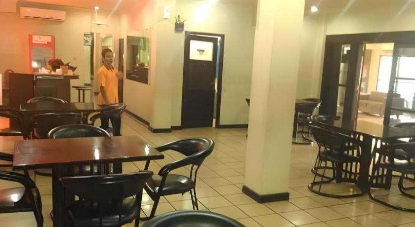 D'Arcici Hotel Plumpang Hotel
