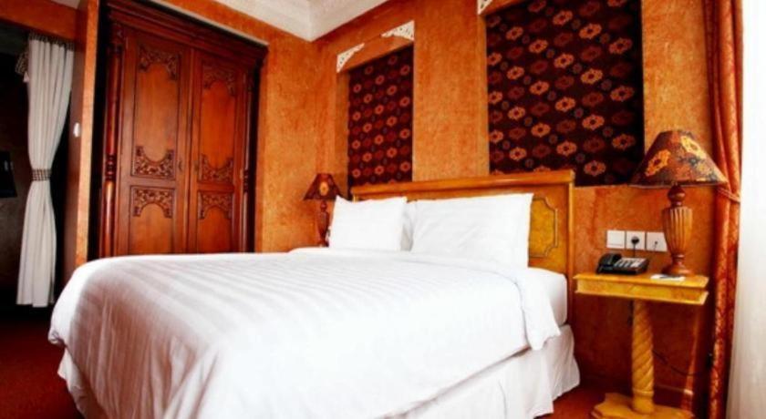 Amos Cozy Melawai 4*