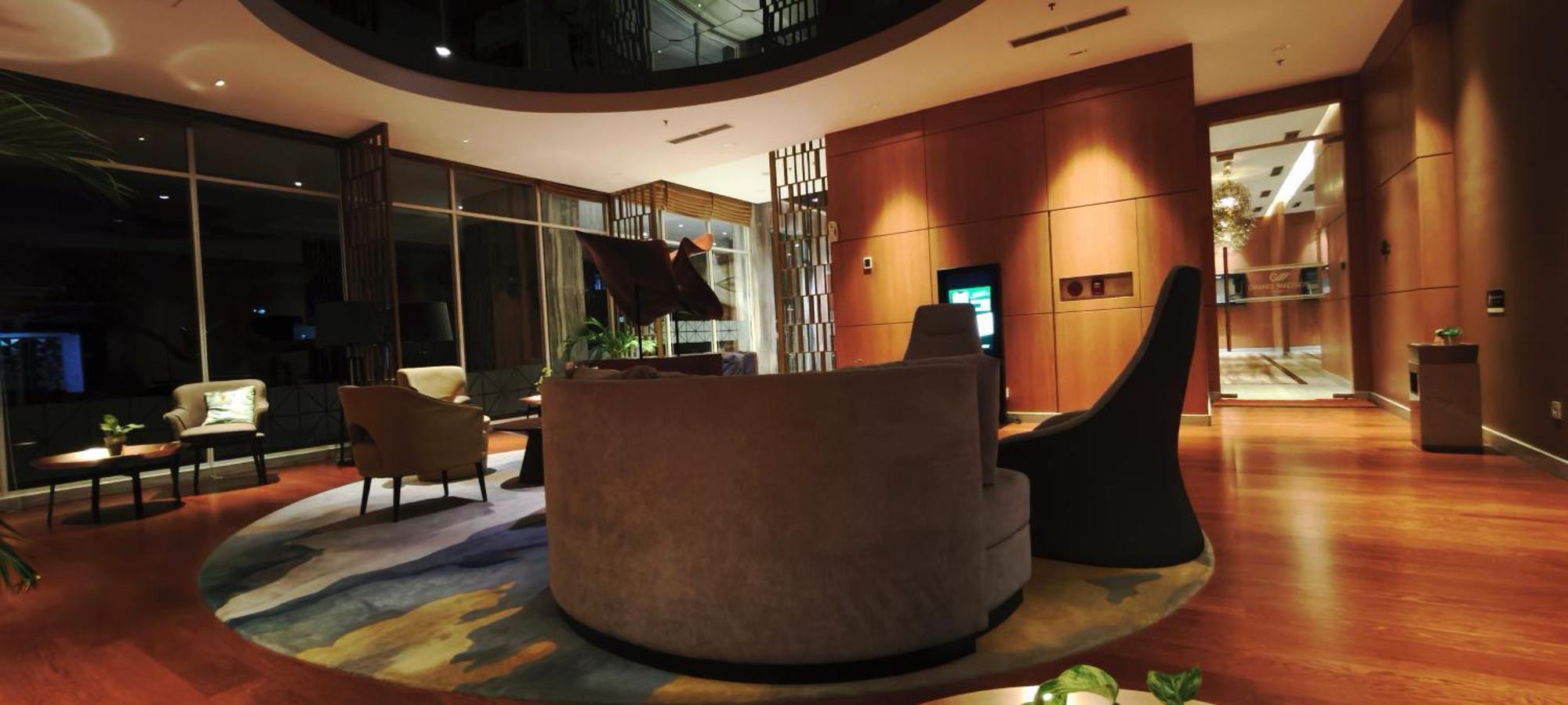 Grand & Spacious - 2br & 3br Family Retreat! Apartment Jakarta