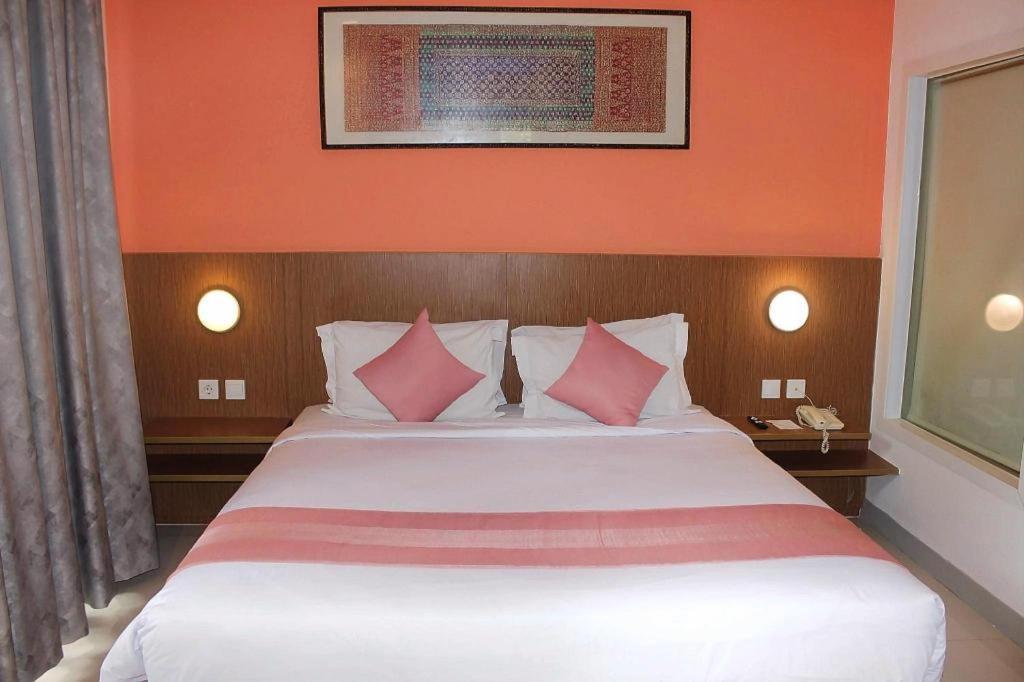 Pomelotel Patra Kuningan Hotel 3*