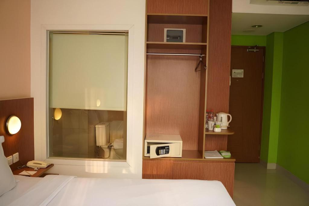 Pomelotel Patra Kuningan Hotel