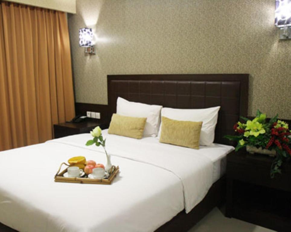 Hotel Bamboo & Cafe 2*