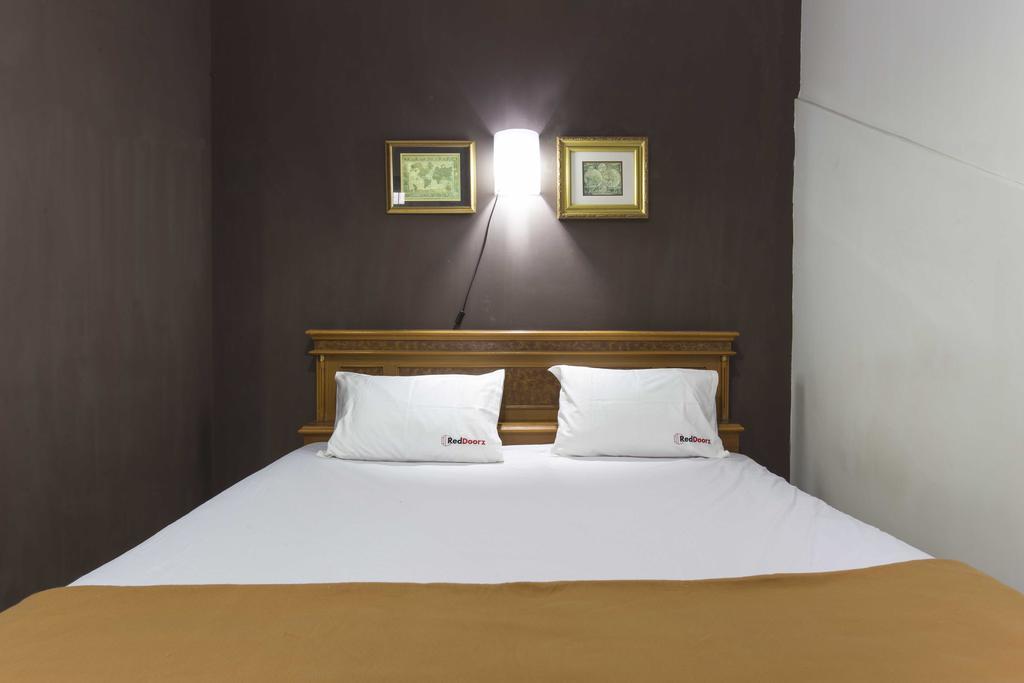 Guest house Reddoorz @ Blok A 2*