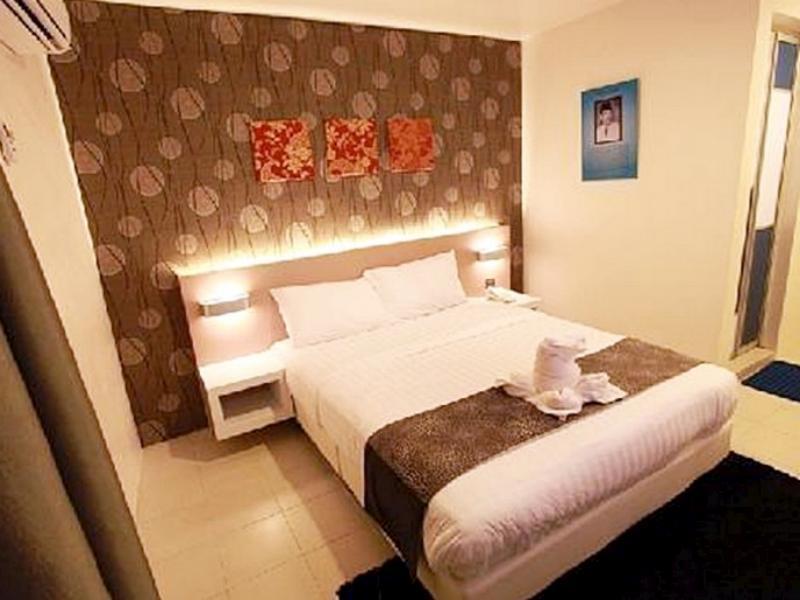 Hotel Hollywood *