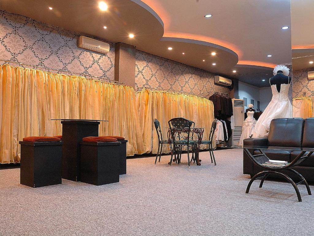 Icon Hotel *