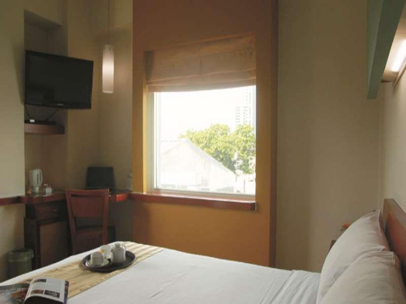 Sparks Life Jakarta, Artotel Curated