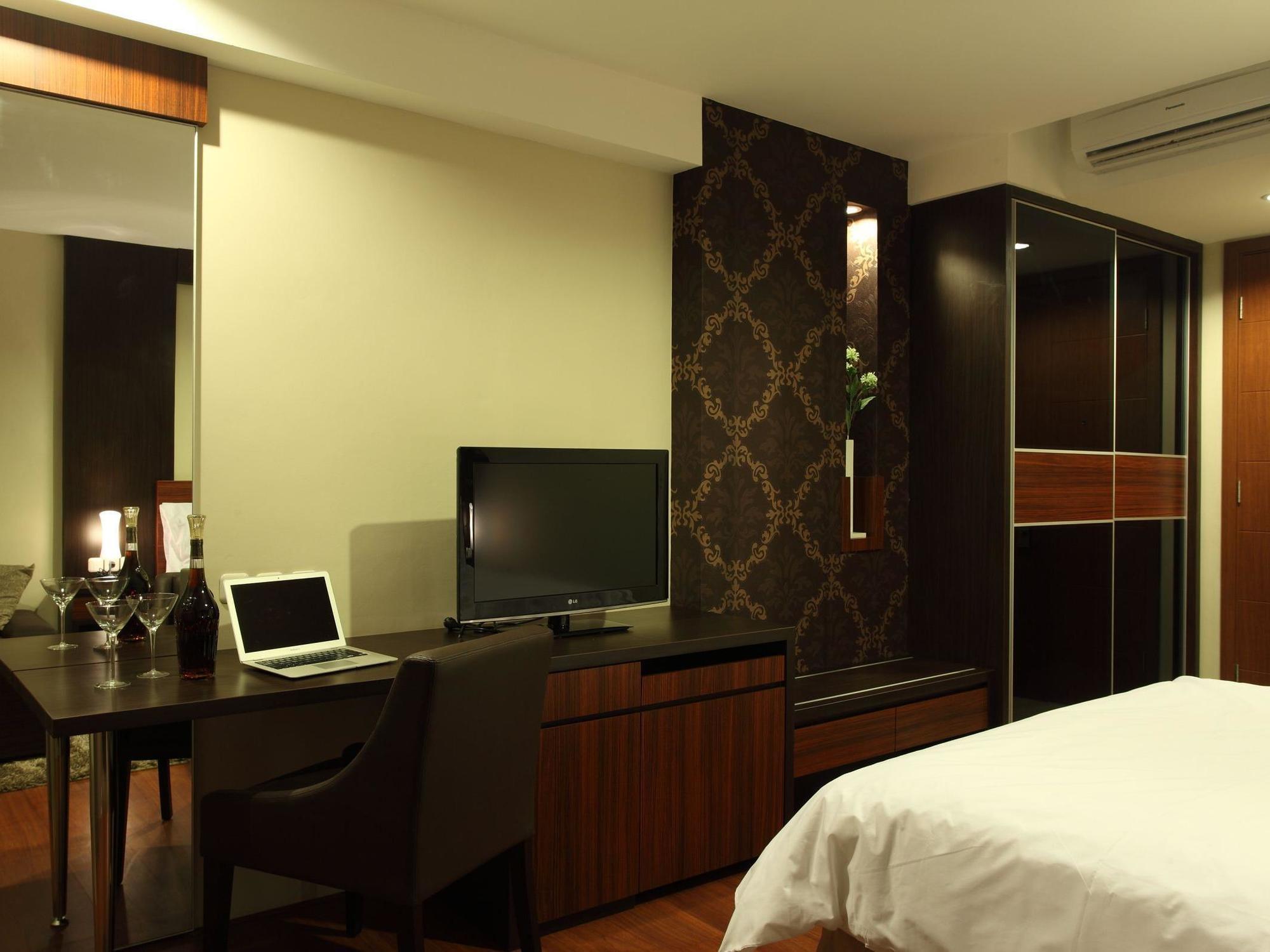 Avissa Hotel 3*