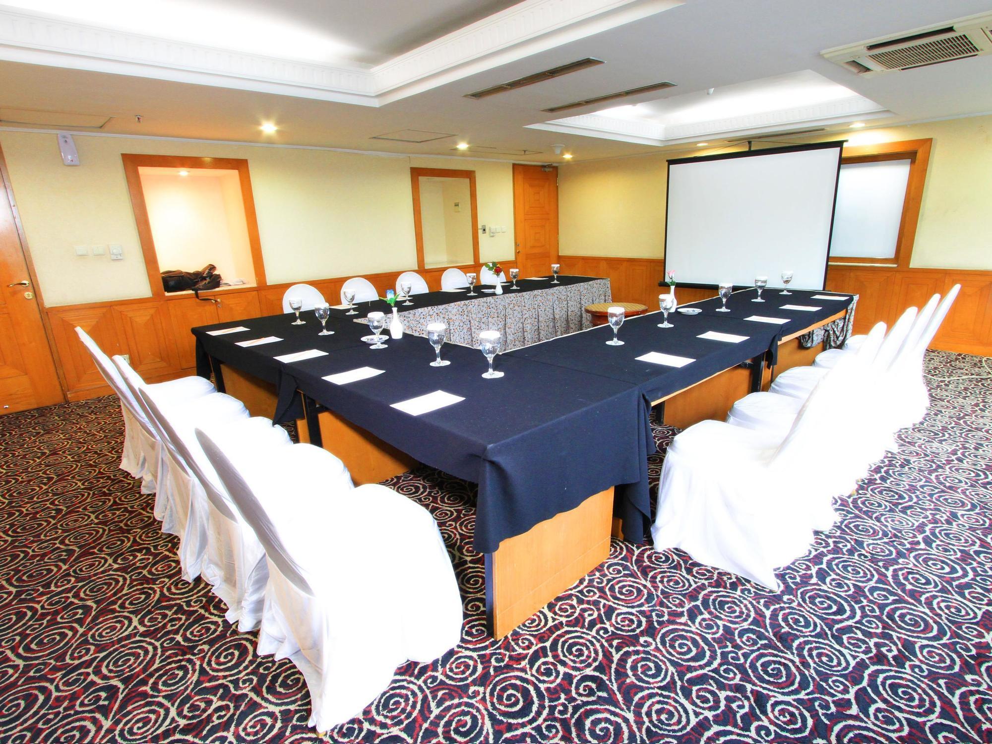 Treva International Hotel Jakarta