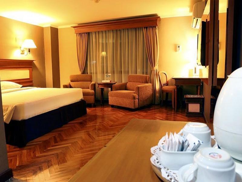 Mega Anggrek Slipi 3*