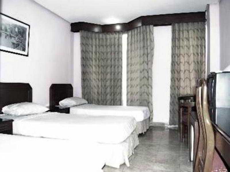 Hotel Super Oyo Townhouse 1 Salemba Jakarta