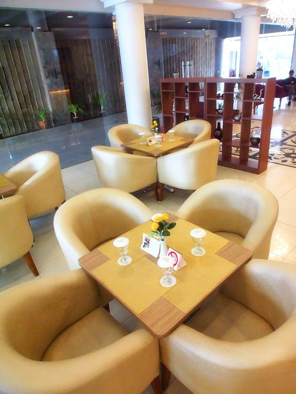 Hotel Maven Fatmawati 3*