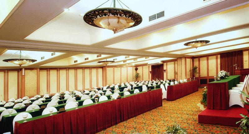 Hotel Jayakarta 4*