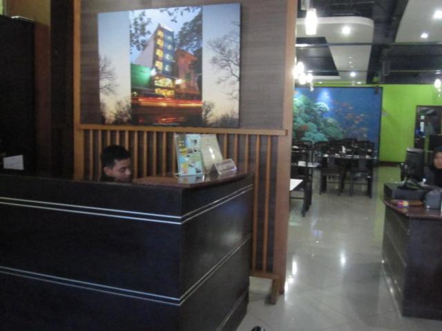 Syariah 2* Jakarta
