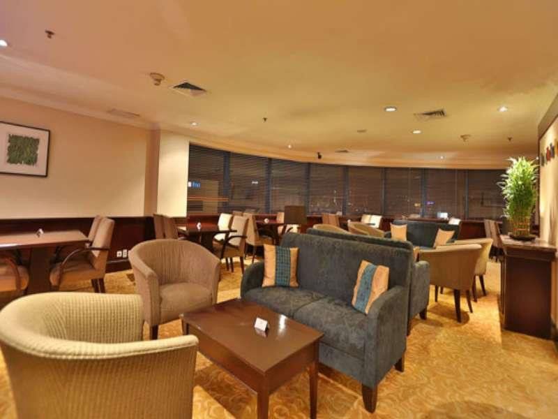 The Acacia Hotel 4*