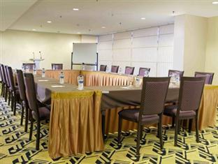 Losari Blok M Hotel 2*