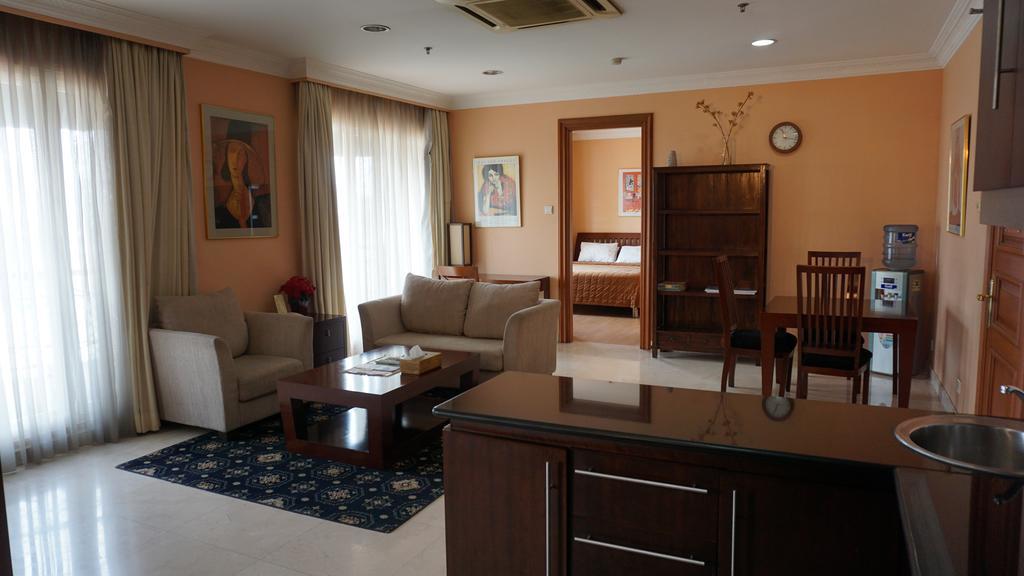 Roosseno Plaza Serviced Apartment Apartamento Jacarta