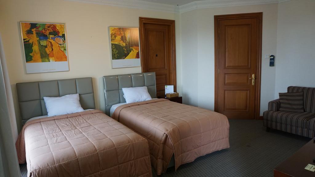 Roosseno Plaza Serviced Apartment Apartamento Jacarta