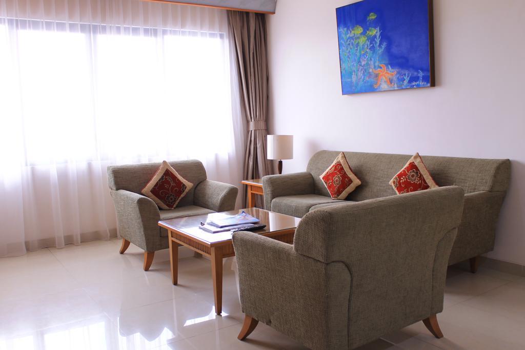 Asana Kawanua Hotel