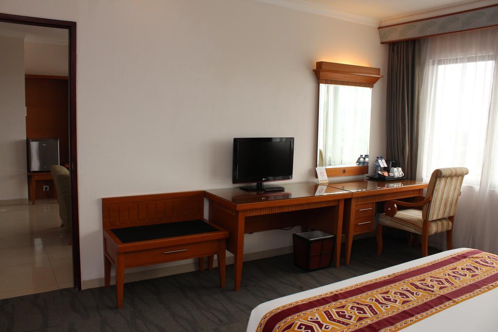 Hotel Asana Kawanua