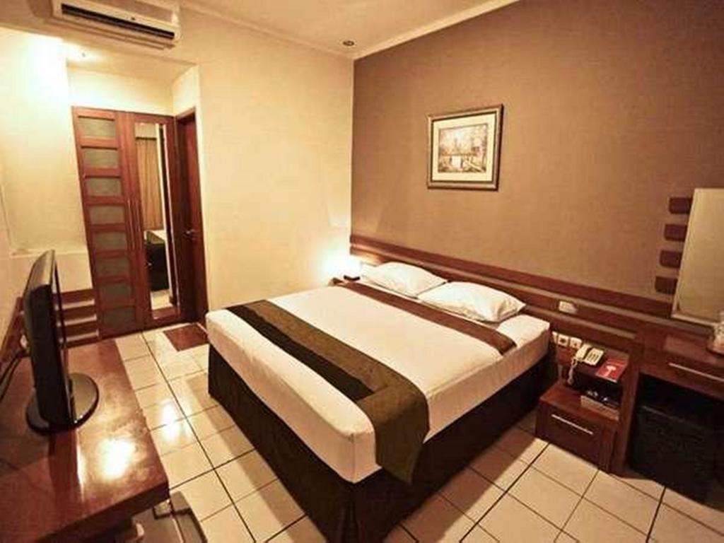 N Jakarta