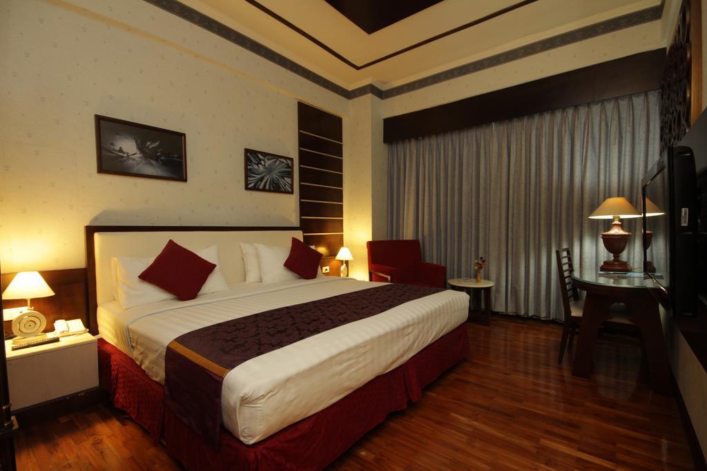 Maharadja Hotel 3*