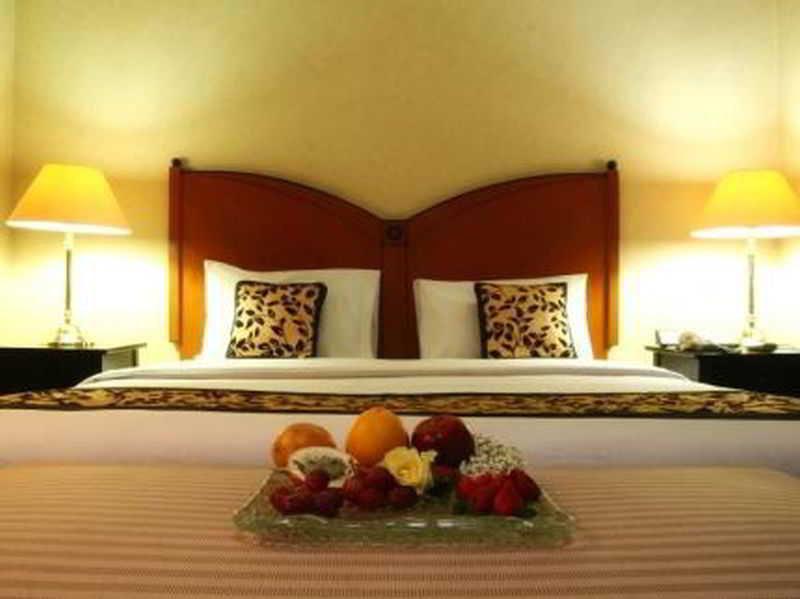 The Acacia Hotel