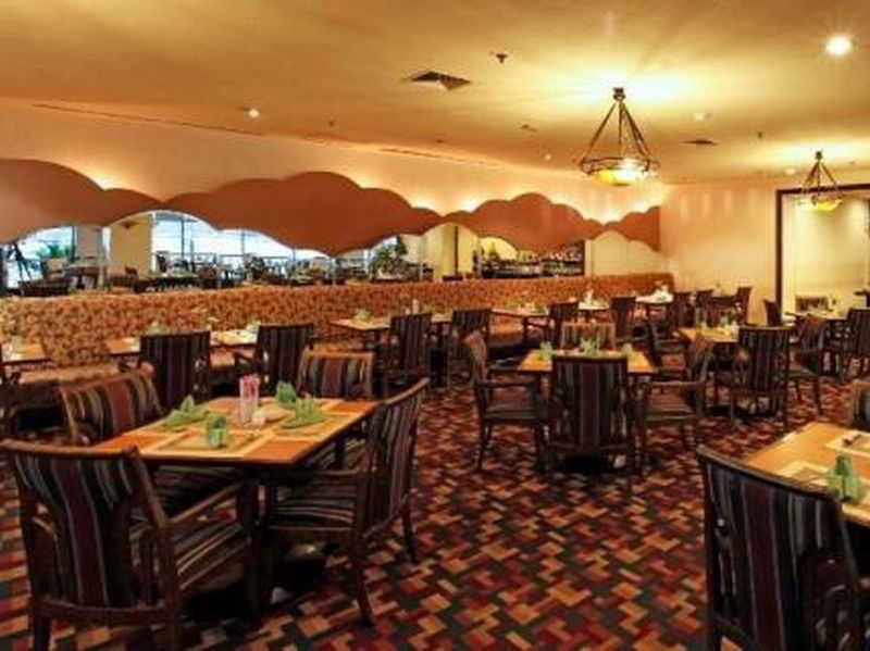 The Acacia 4*