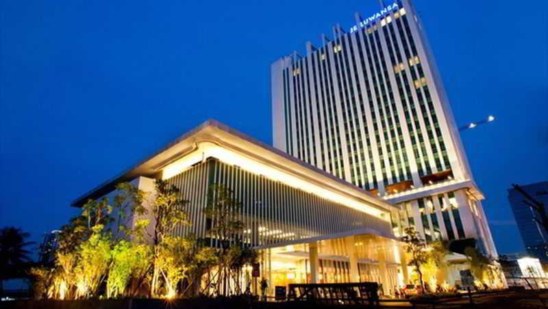 Hotel Js Luwansa & Convention Center