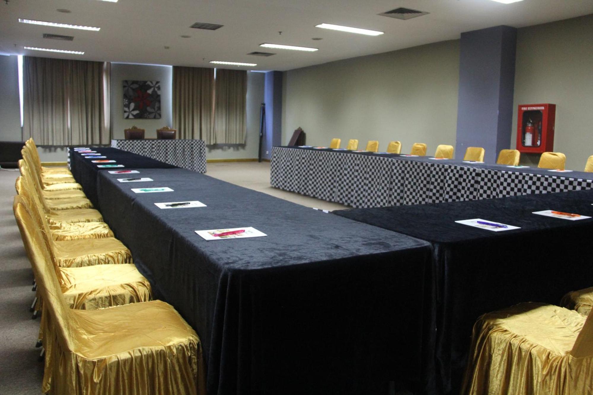 Nam Center Hotel Kemayoran 3* Jakarta