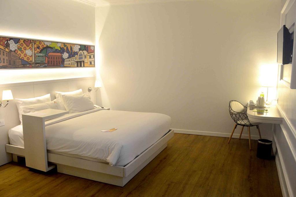 Maxone Signature Glodok Hotel 3*