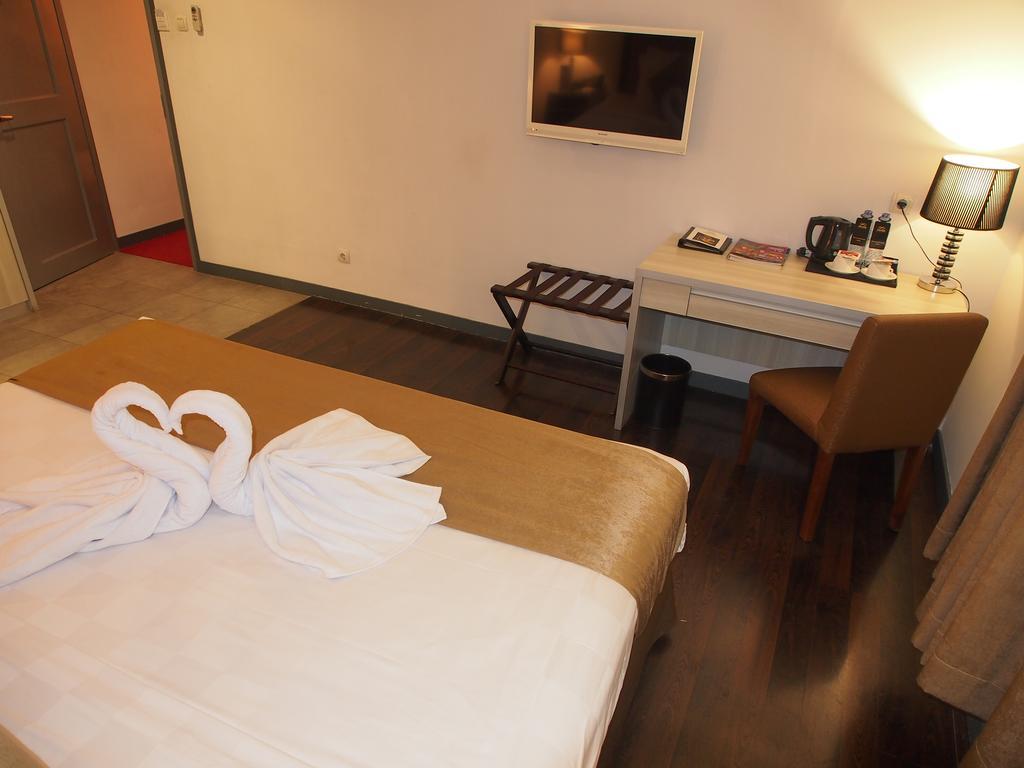 Hotel Maven Fatmawati