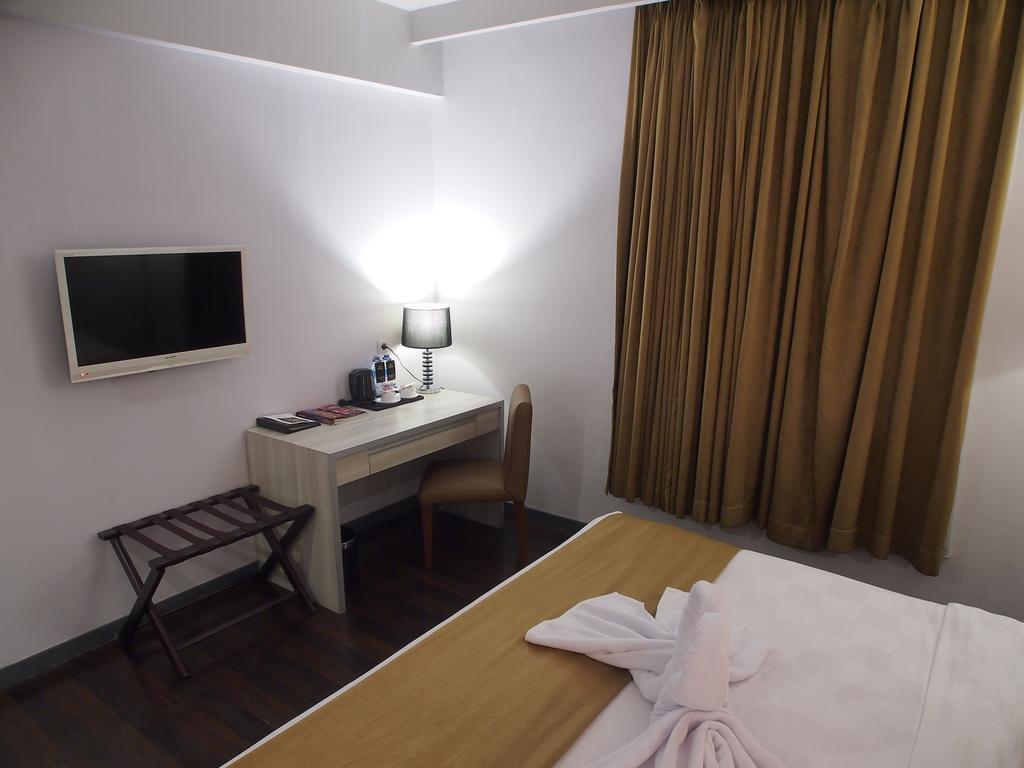 Hotel Maven Fatmawati Jakarta